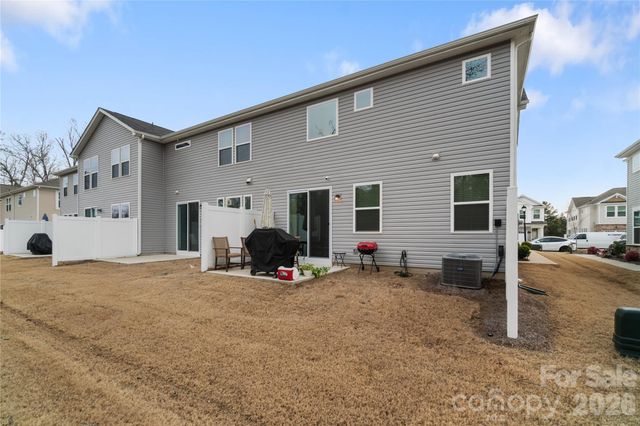 8032 Overmeadow Lane, Charlotte, NC 28269