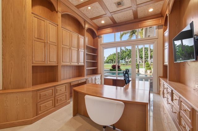 331 MIZNER LAKE ESTATES Drive, Boca Raton, FL 33432