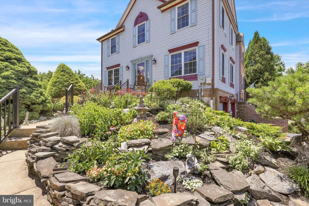 124 SPRUCE CT U-0004 CT, Annville, PA 17003