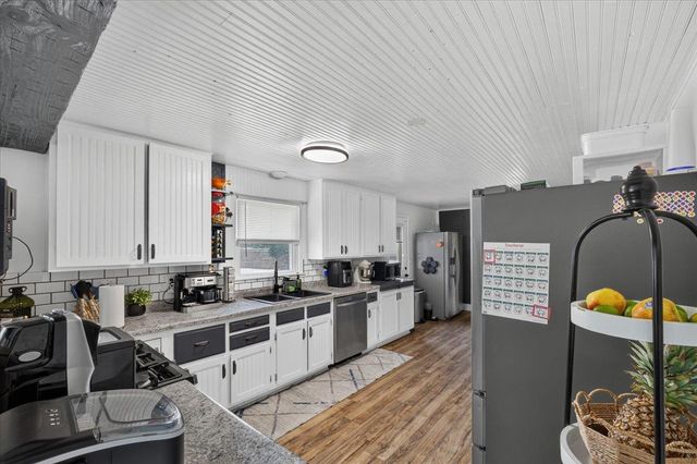 879 E Inman Parkway, Beloit, WI 53511