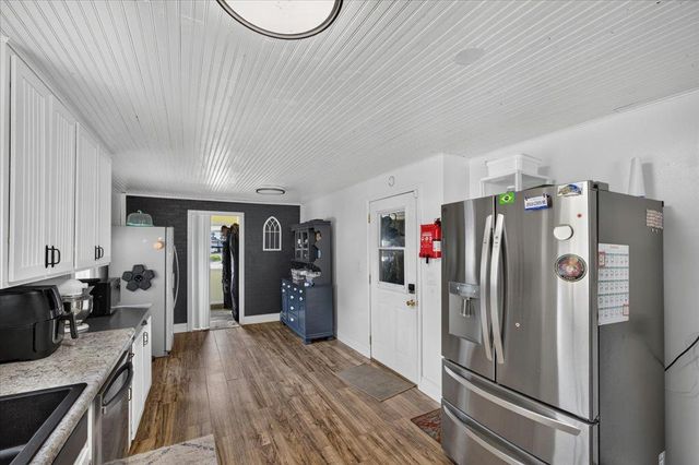 879 E Inman Parkway, Beloit, WI 53511