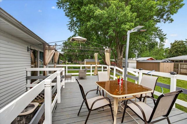 879 E Inman Parkway, Beloit, WI 53511