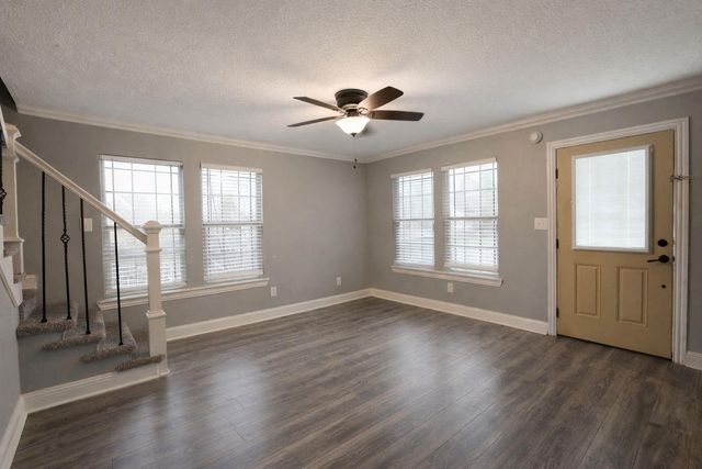 601 W Cleveland Street, Baytown, TX 77520