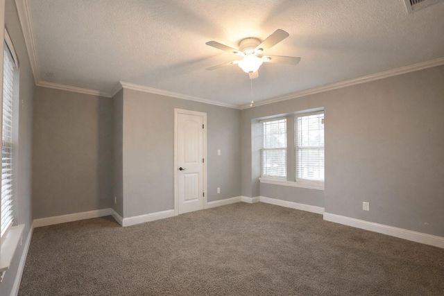 601 W Cleveland Street, Baytown, TX 77520