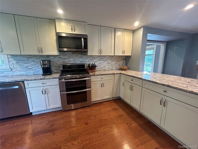 94 Jansen Road, Pine Bush, NY 12566