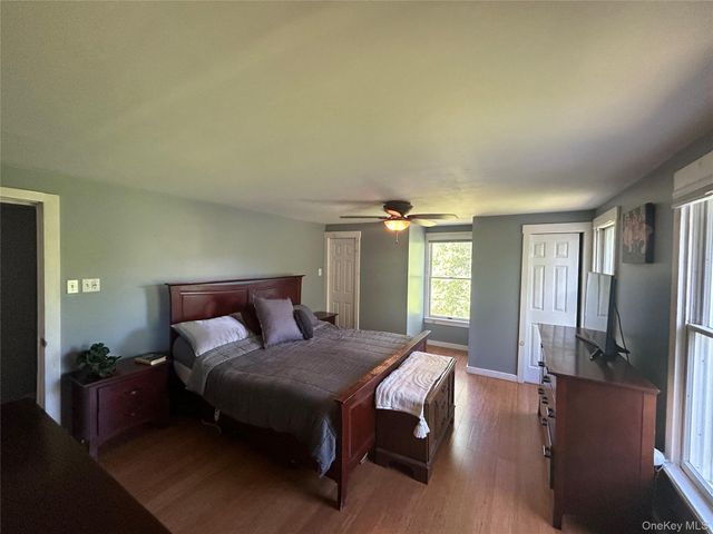 94 Jansen Road, Pine Bush, NY 12566
