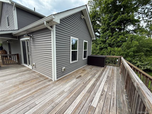 94 Jansen Road, Pine Bush, NY 12566