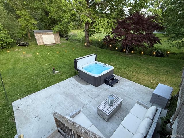 94 Jansen Road, Pine Bush, NY 12566