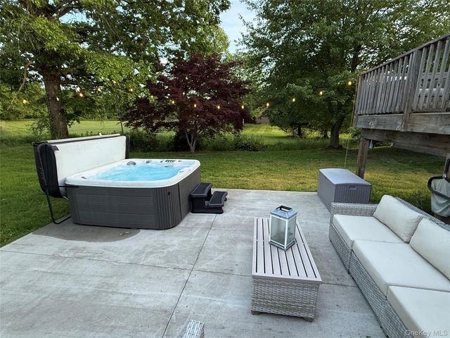 94 Jansen Road, Pine Bush, NY 12566