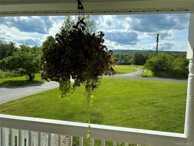 94 Jansen Road, Pine Bush, NY 12566