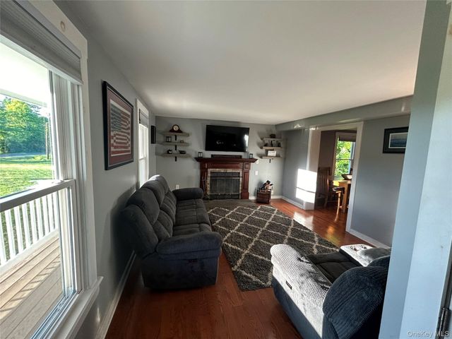 94 Jansen Road, Pine Bush, NY 12566