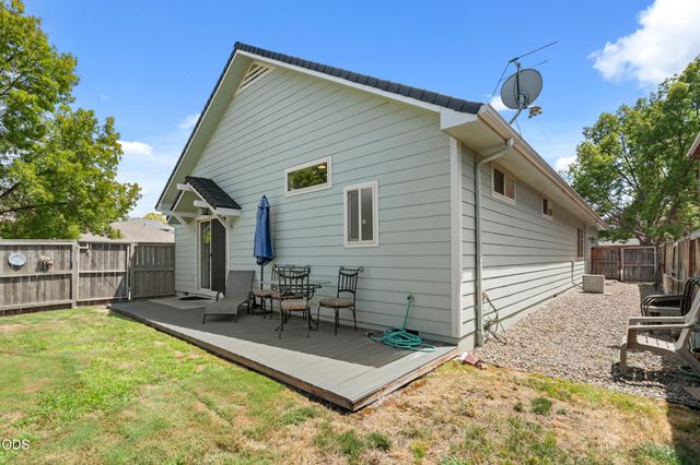 2783 Parkwood Village Lane, Central Point, OR 97502