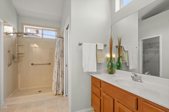 2783 Parkwood Village Lane, Central Point, OR 97502