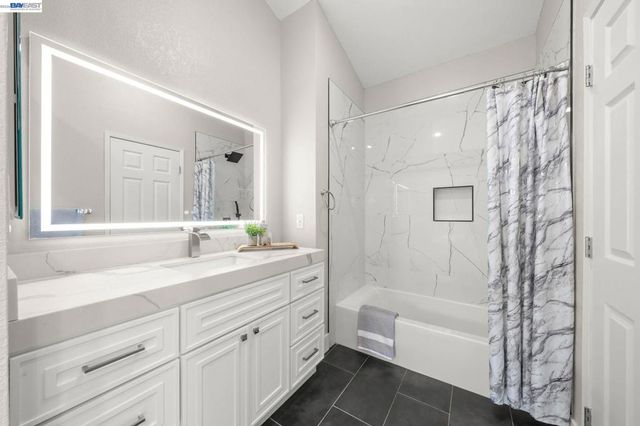 4820 Hibernia Dr 112, Dublin, CA 94568