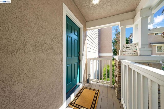 4820 Hibernia Dr 112, Dublin, CA 94568