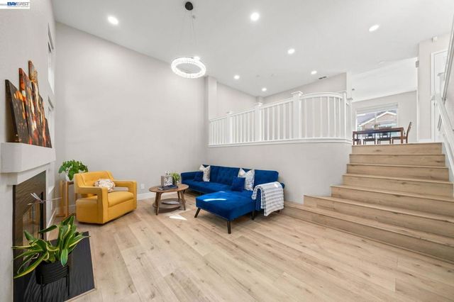 4820 Hibernia Dr 112, Dublin, CA 94568