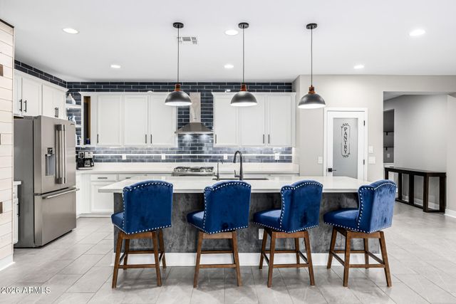 17834 W OREGON Avenue, Litchfield Park, AZ 85340