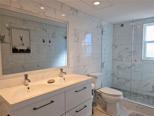 255 CAPRI CIRCLE N 25, Treasure Island, FL 33706