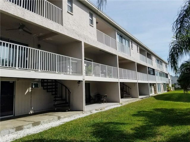 255 CAPRI CIRCLE N 25, Treasure Island, FL 33706