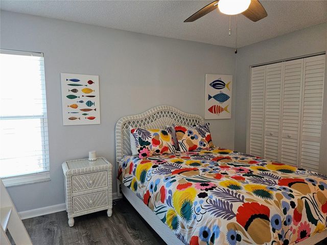 255 CAPRI CIRCLE N 25, Treasure Island, FL 33706