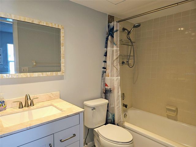 255 CAPRI CIRCLE N 25, Treasure Island, FL 33706