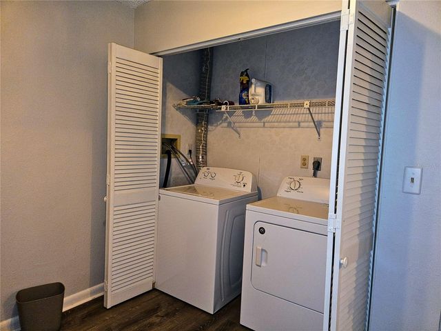 255 CAPRI CIRCLE N 25, Treasure Island, FL 33706