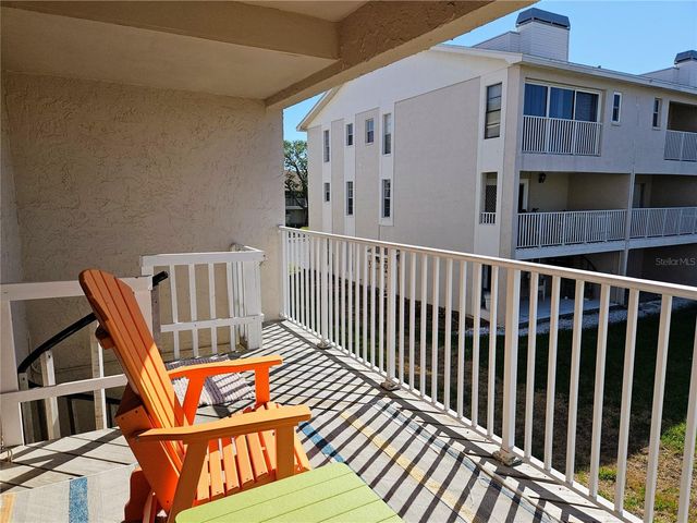 255 CAPRI CIRCLE N 25, Treasure Island, FL 33706