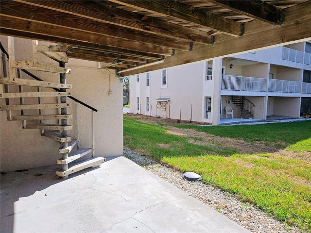 255 CAPRI CIRCLE N 25, Treasure Island, FL 33706