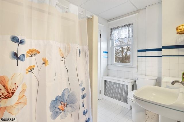 179 Pequannock St, Dover Town, NJ 07801