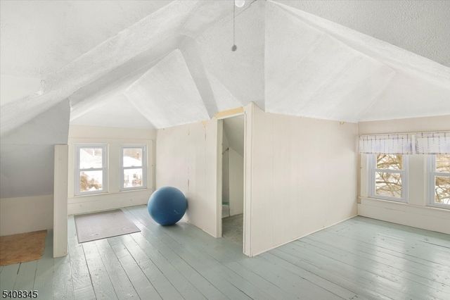 179 Pequannock St, Dover Town, NJ 07801