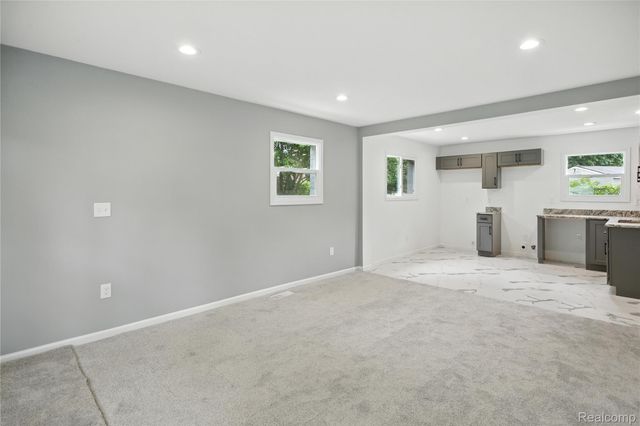 4736 Summerhill Drive, Independence Charter Township, MI 48346