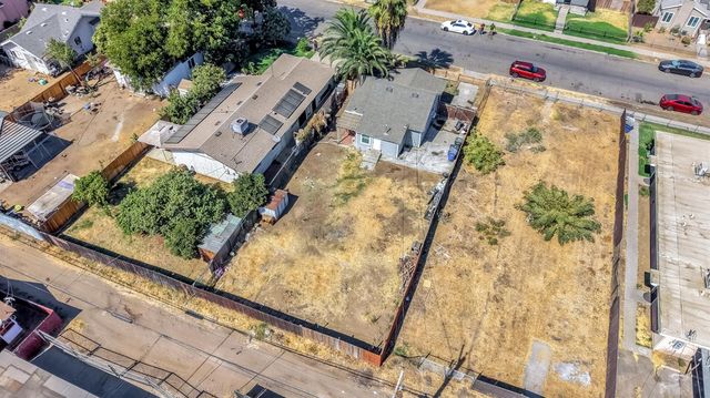 2258 E Clay Avenue, Fresno, CA 93701