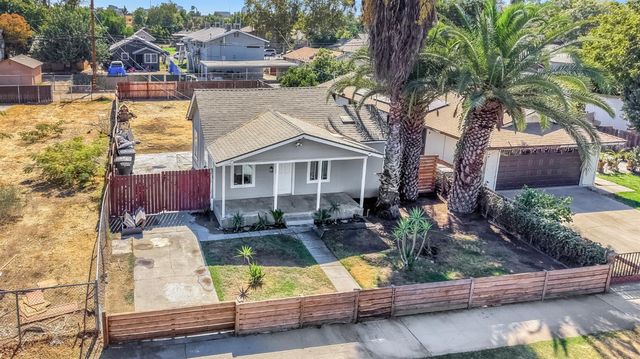 2258 E Clay Avenue, Fresno, CA 93701