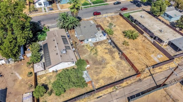 2258 E Clay Avenue, Fresno, CA 93701
