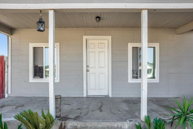 2258 E Clay Avenue, Fresno, CA 93701