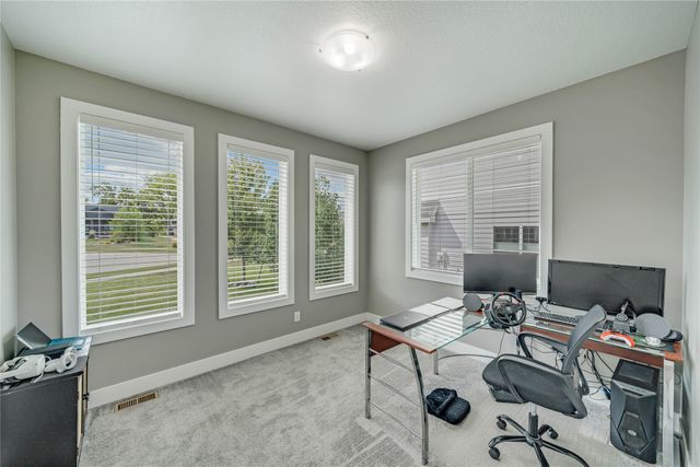 855 NE Bobcat Drive, Waukee, IA 50263