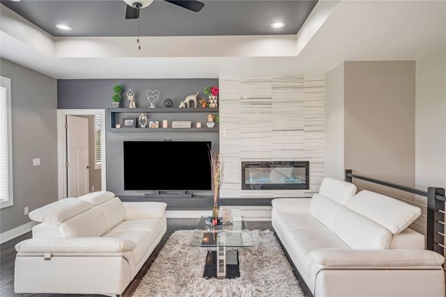 855 NE Bobcat Drive, Waukee, IA 50263