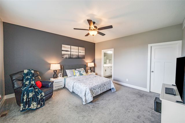 855 NE Bobcat Drive, Waukee, IA 50263