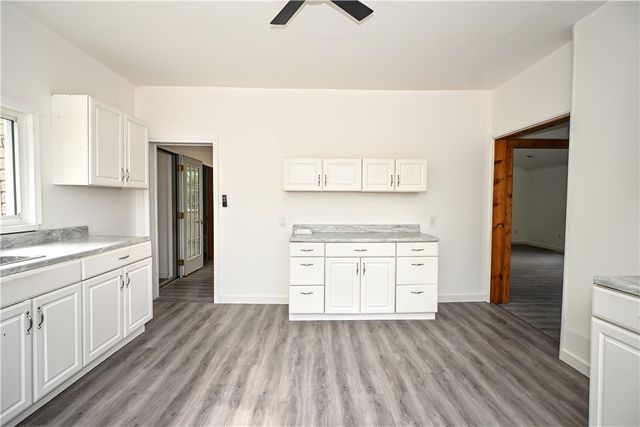 42 Kennedy Rd, New Eagle, PA 15067