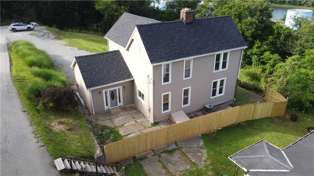 42 Kennedy Rd, New Eagle, PA 15067