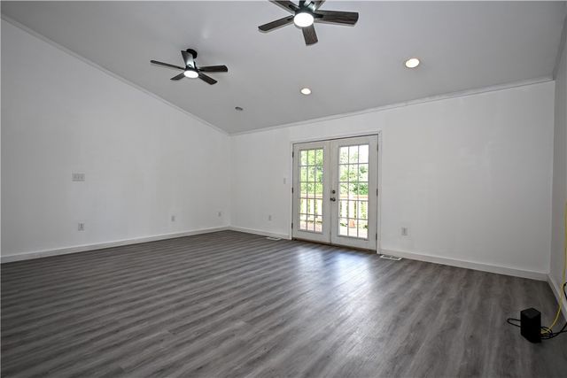 42 Kennedy Rd, New Eagle, PA 15067