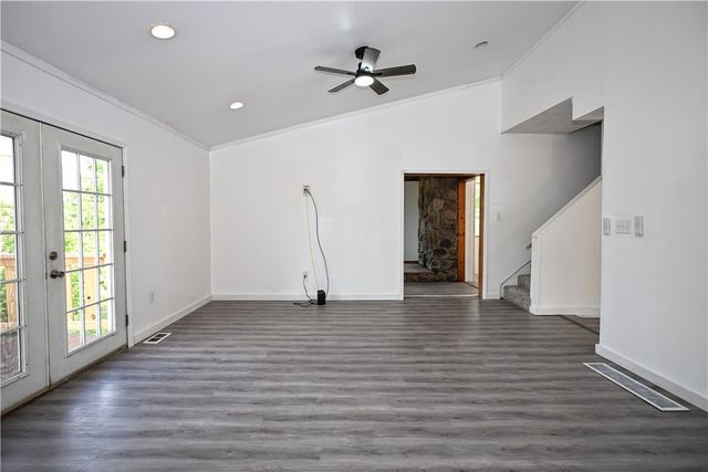 42 Kennedy Rd, New Eagle, PA 15067