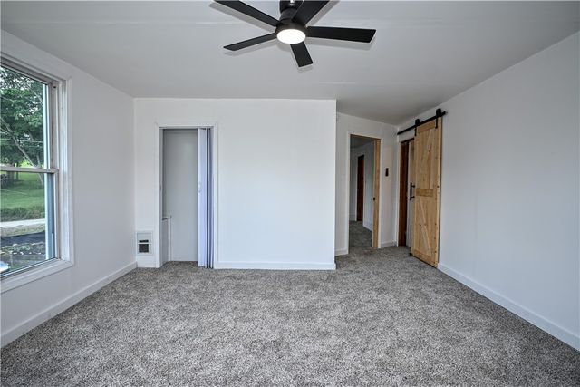 42 Kennedy Rd, New Eagle, PA 15067