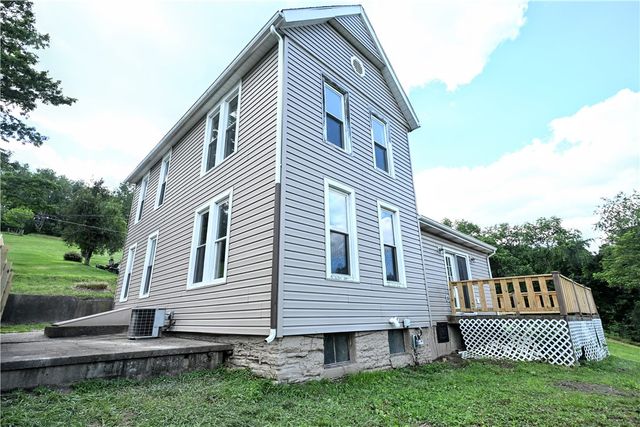 42 Kennedy Rd, New Eagle, PA 15067