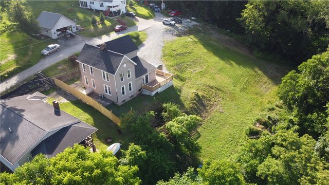 42 Kennedy Rd, New Eagle, PA 15067