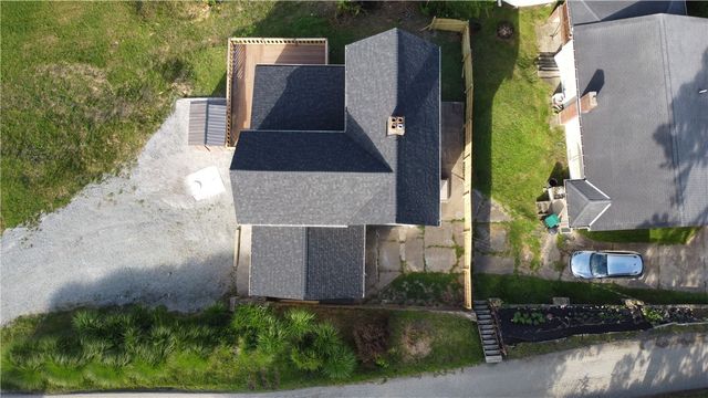 42 Kennedy Rd, New Eagle, PA 15067