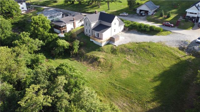 42 Kennedy Rd, New Eagle, PA 15067