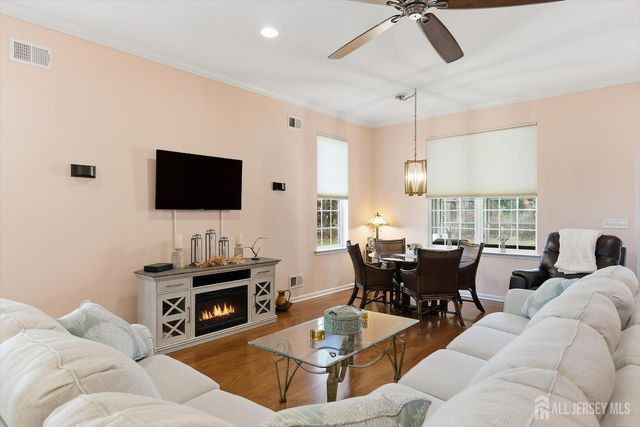 10 Iverness Court, Lacey, NJ 08731