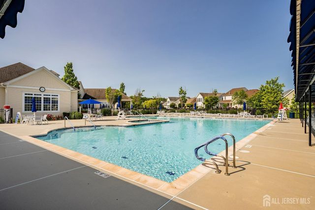 10 Iverness Court, Lacey, NJ 08731