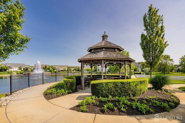 10 Iverness Court, Lacey, NJ 08731